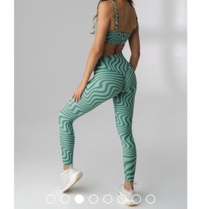 Balance Athletica storm pant in Habitat - size M